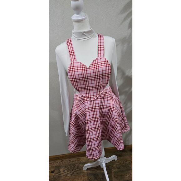 Hot Topic Dresses & Skirts - plaid heart suspender skirt size s/m